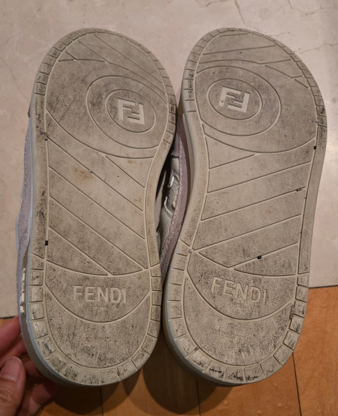 펜디 매치 로우탑 스니커즈 240 상품이미지8