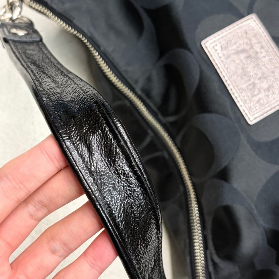 COACH 시그니처 패브릭 포피 숄더백 상품이미지3