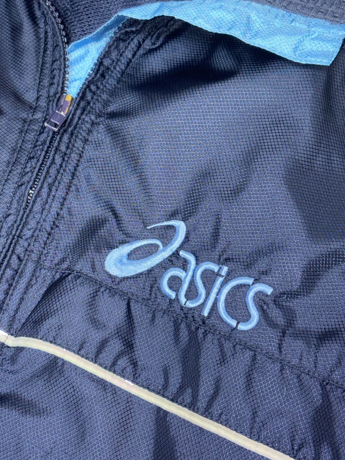 아식스 90‘s 올드스쿨 네이비 & 스카이블루 배색 바람막이 y2k 상품이미지3
