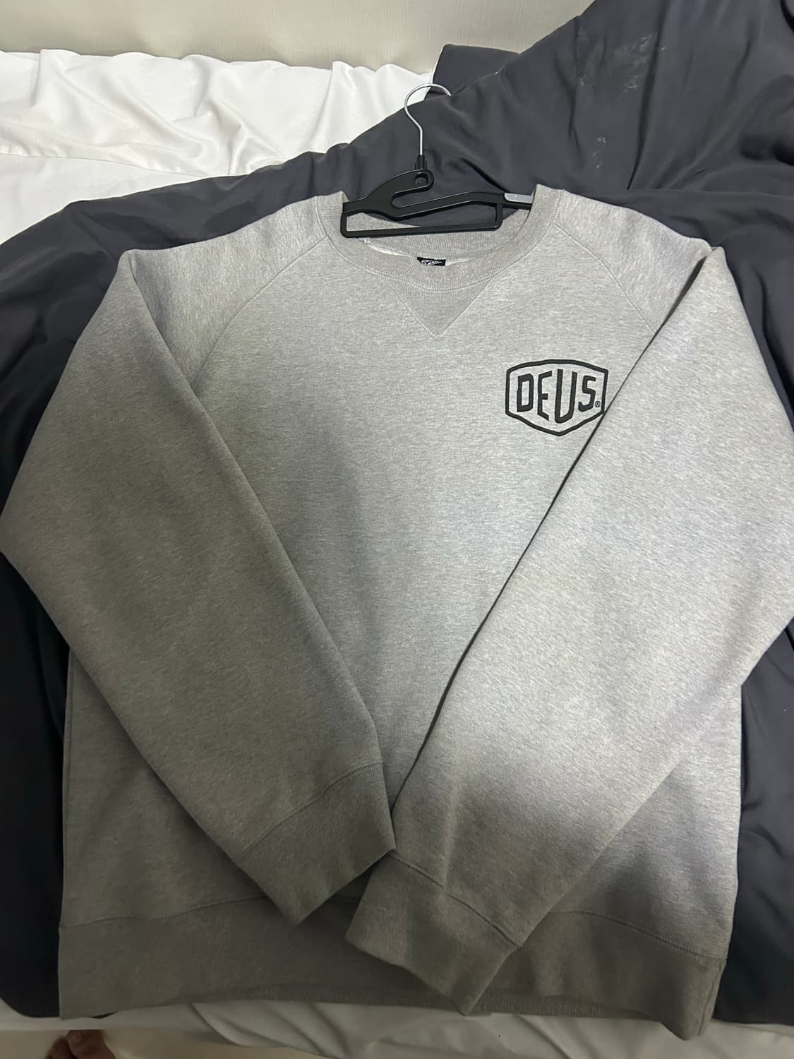 데우스 맨투맨 2XL 상품이미지1