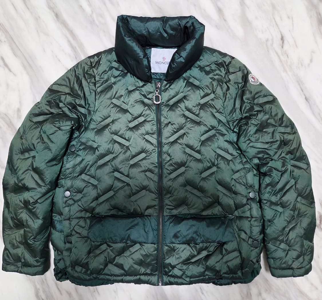 몽클레어 여성 숏 다운 패딩 상품이미지1