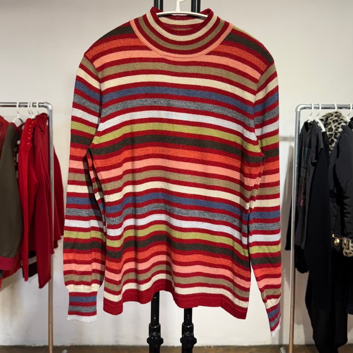 멀티 스트라이프 터틀넥 니트 / 55~66 상품이미지1