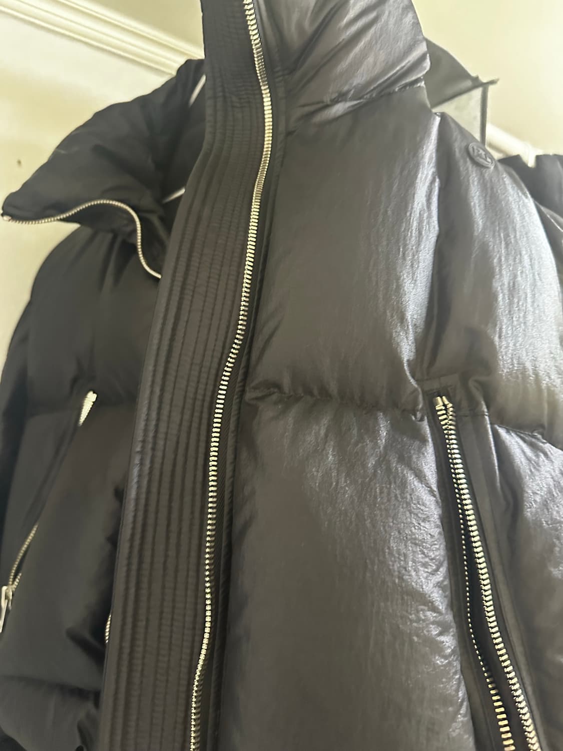 렉토 샤이닝 패딩 사이즈 라지 팝니다 상품이미지3