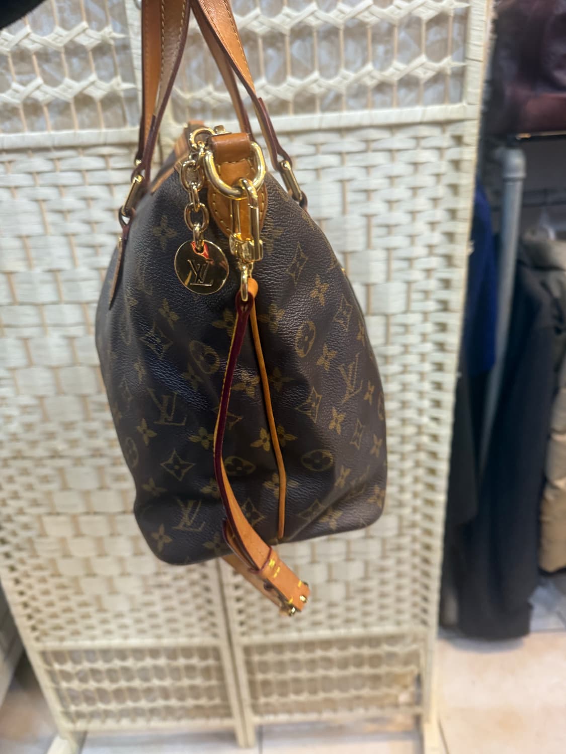 정품 루이비통 팔레모 2way백 팝니다 상품이미지5
