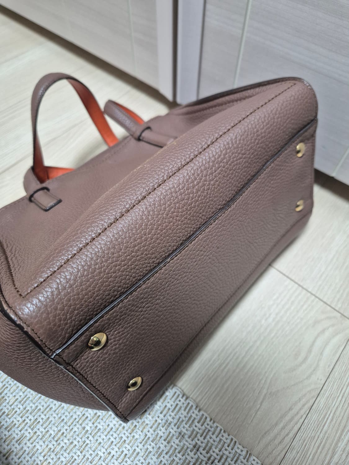 (정품) 살바토레 페라가모 카프스킨 에이미 미니 토드백 크로스백 상품이미지6