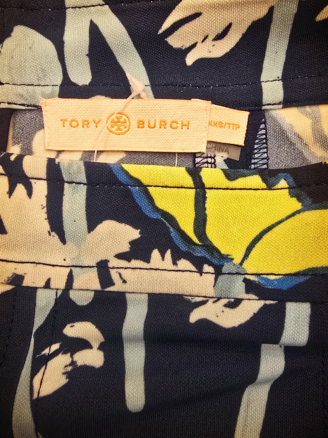 토리버치(Tory Burch) 네이비 파피 블룸 플라워 저지 스커트 상품이미지8