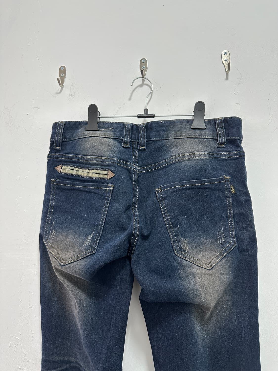 Vintage fade lines washing denim pants 상품이미지8