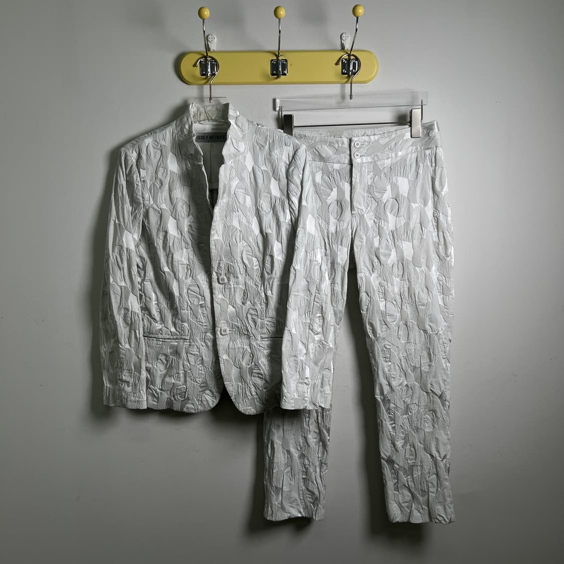 98AW 이세이미야케 화이트 쉬링크 셋업 3 상품이미지1