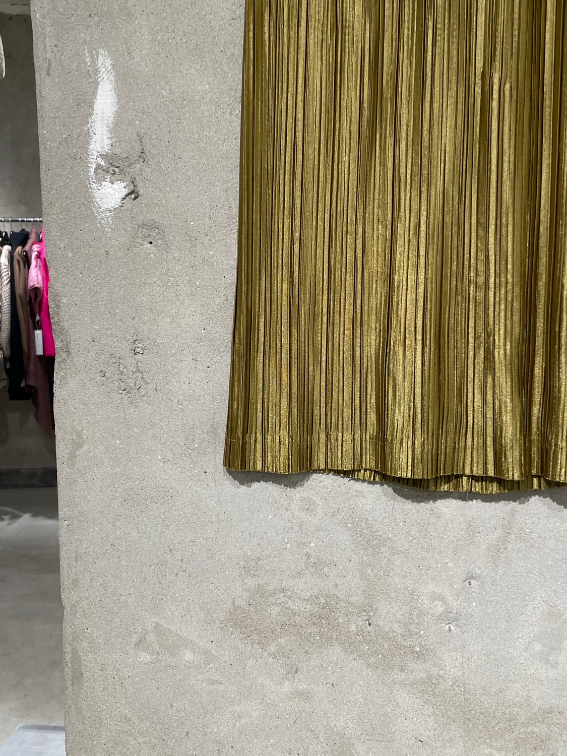 플리츠 플리즈 골드 밴딩 롱 스커트 상품이미지4