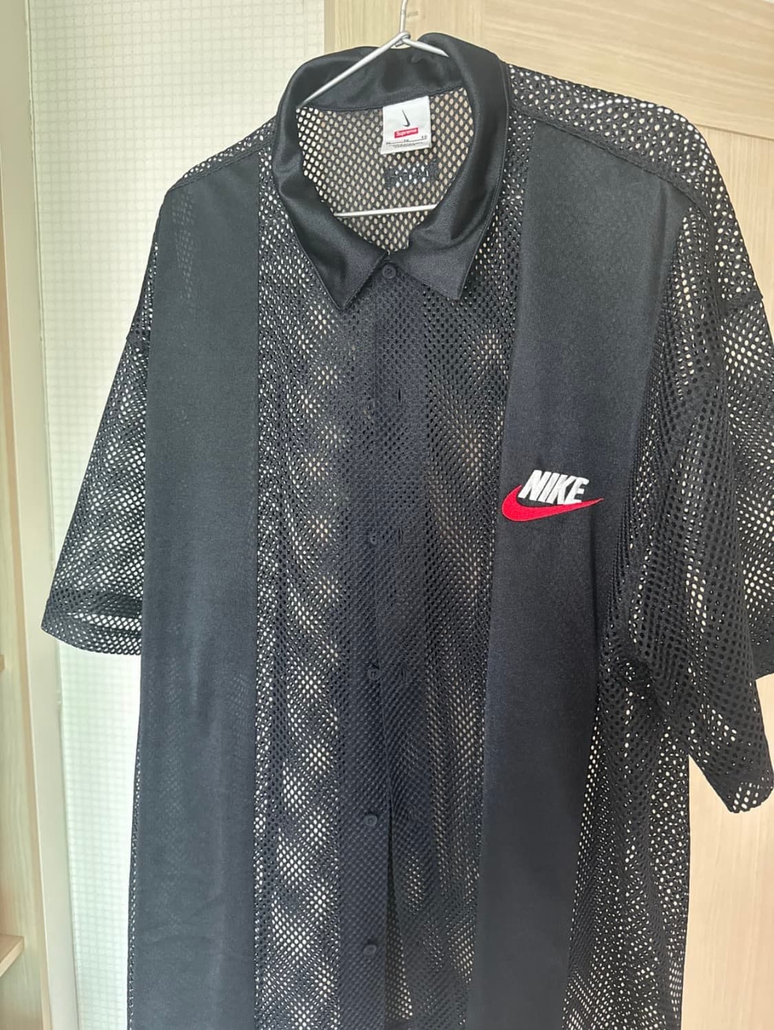 슈프림 나이키 메쉬 셔츠 블랙 XL 상품이미지2
