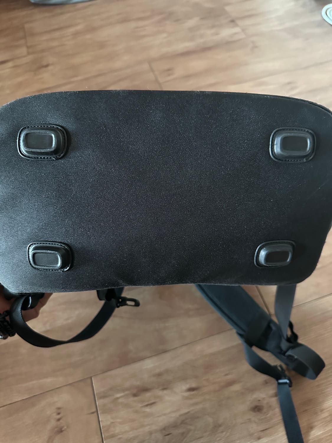 노스페이스 백팩 27L 검정 NM2DL01J 판매 상품이미지4