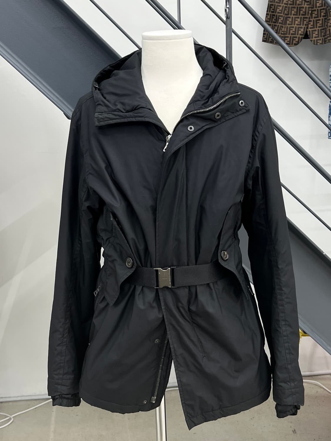 프라다 스포츠 00s 벨티드 나일론 후드점퍼 상품이미지3