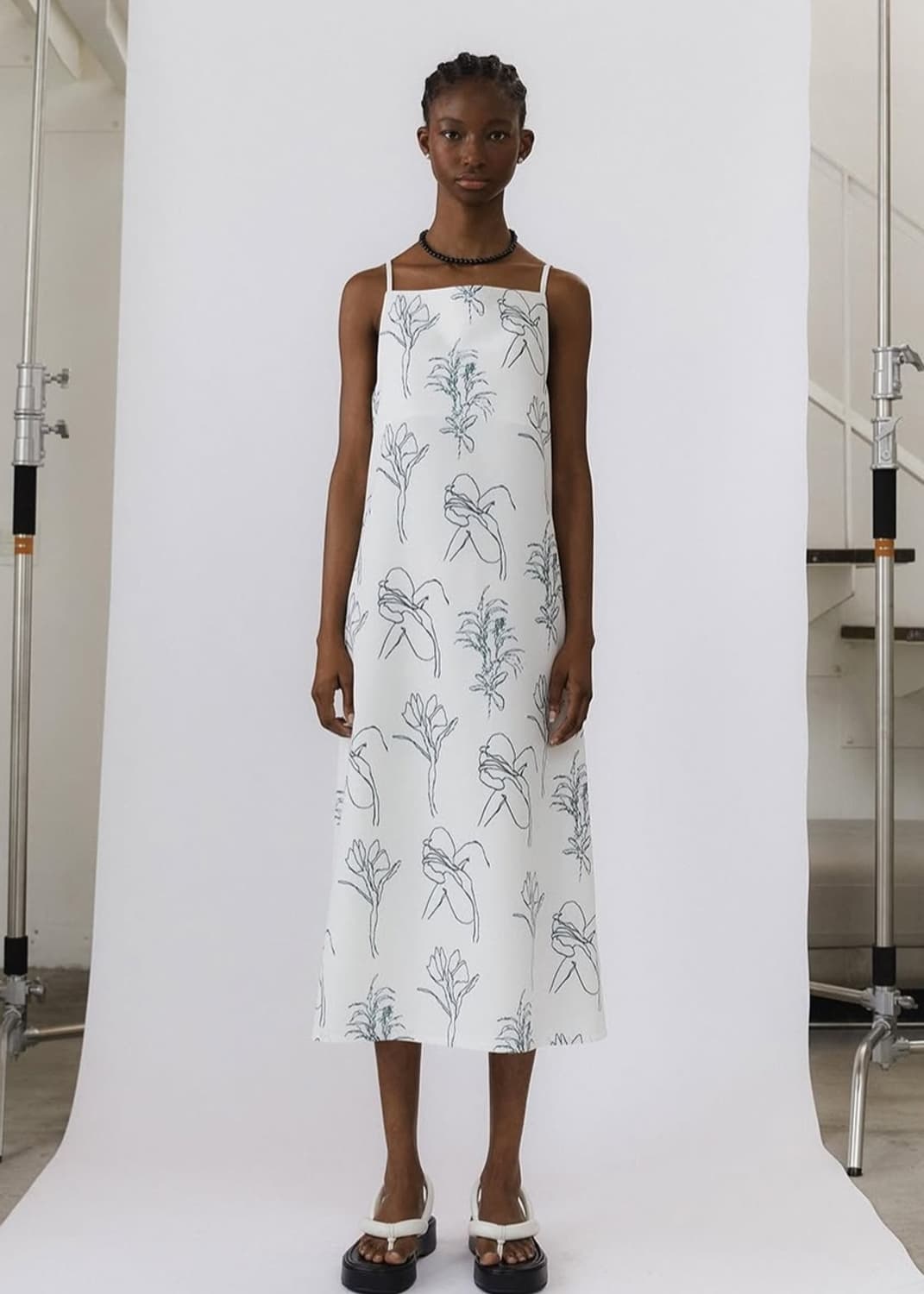 새상품) 에핑글러 슬립원피스 드로잉화이트 M 상품이미지1