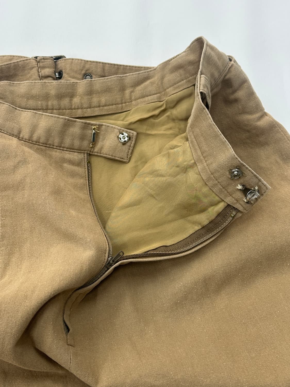 🪶베이지 벨트 세라 미디 스커트 🪶 라떼갸루 탐정룩 트임 그런지 시크 상품이미지6