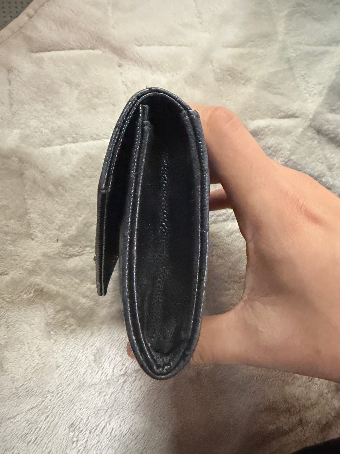 입생로랑 퀄팅 그랑 드 뿌르 금장 지갑 상품이미지4