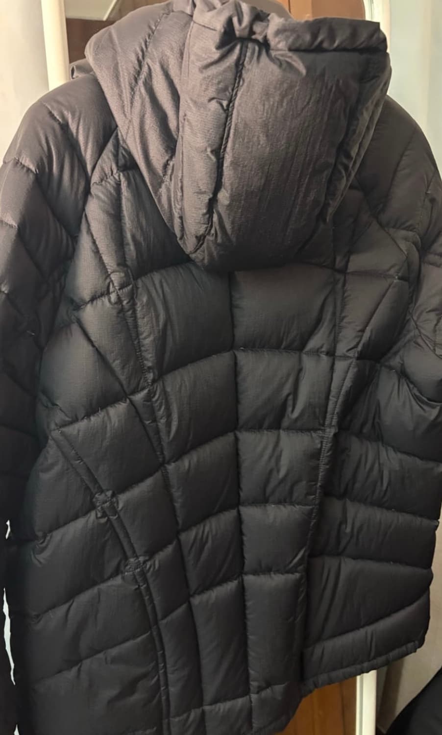 더콜디스트모먼트 패딩 m 상품이미지4