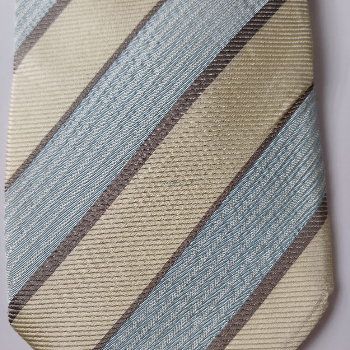 휴고보스 실크 스트라이프 넥타이 8.8cm A~B등급 A19635
 상품이미지7