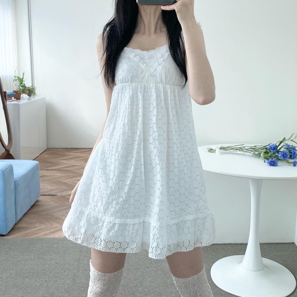white punching lace dress 상품이미지2