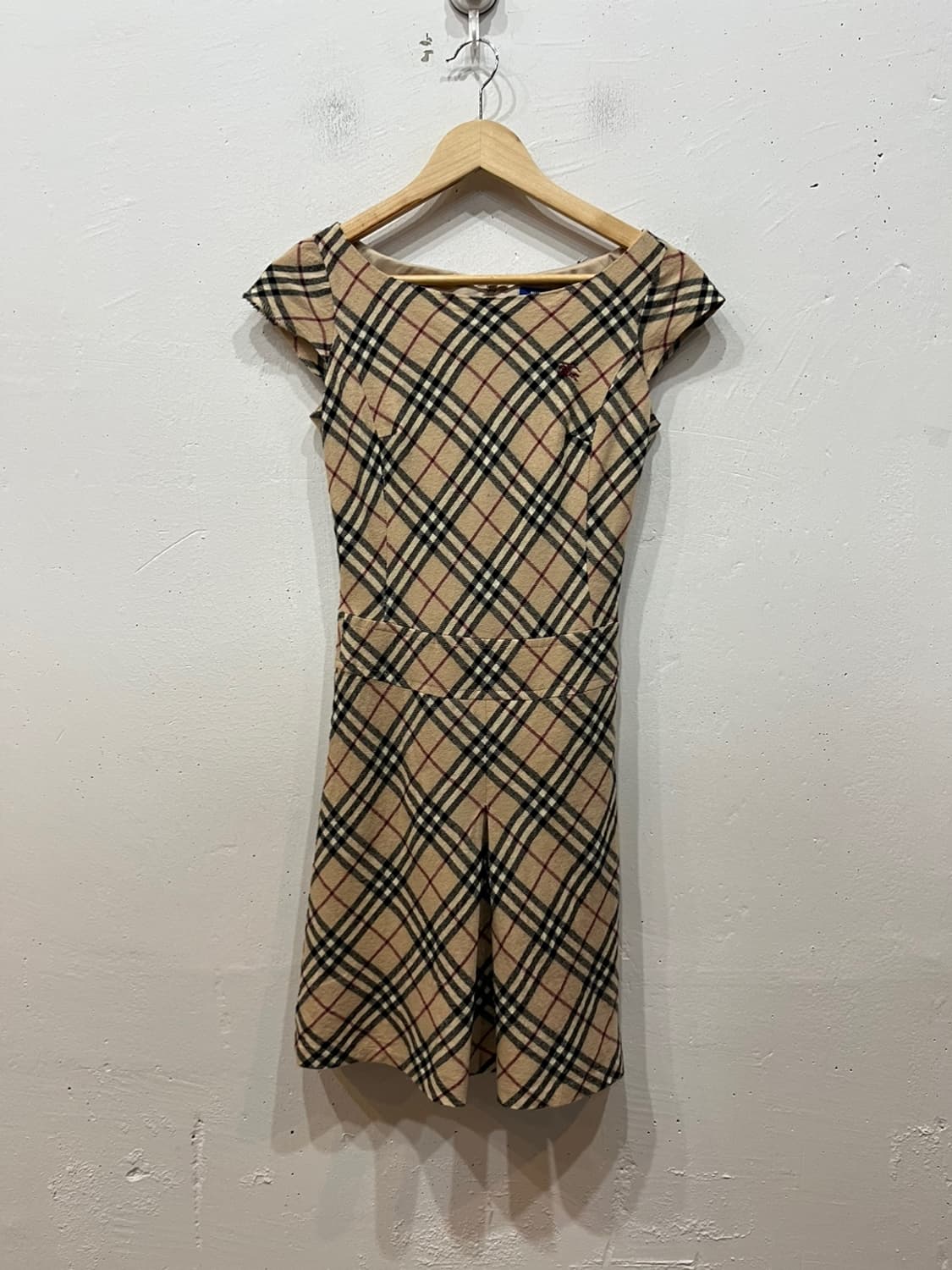 버버리 노바체크 퓨어울 원피스 Made in JAPAN  상품이미지1