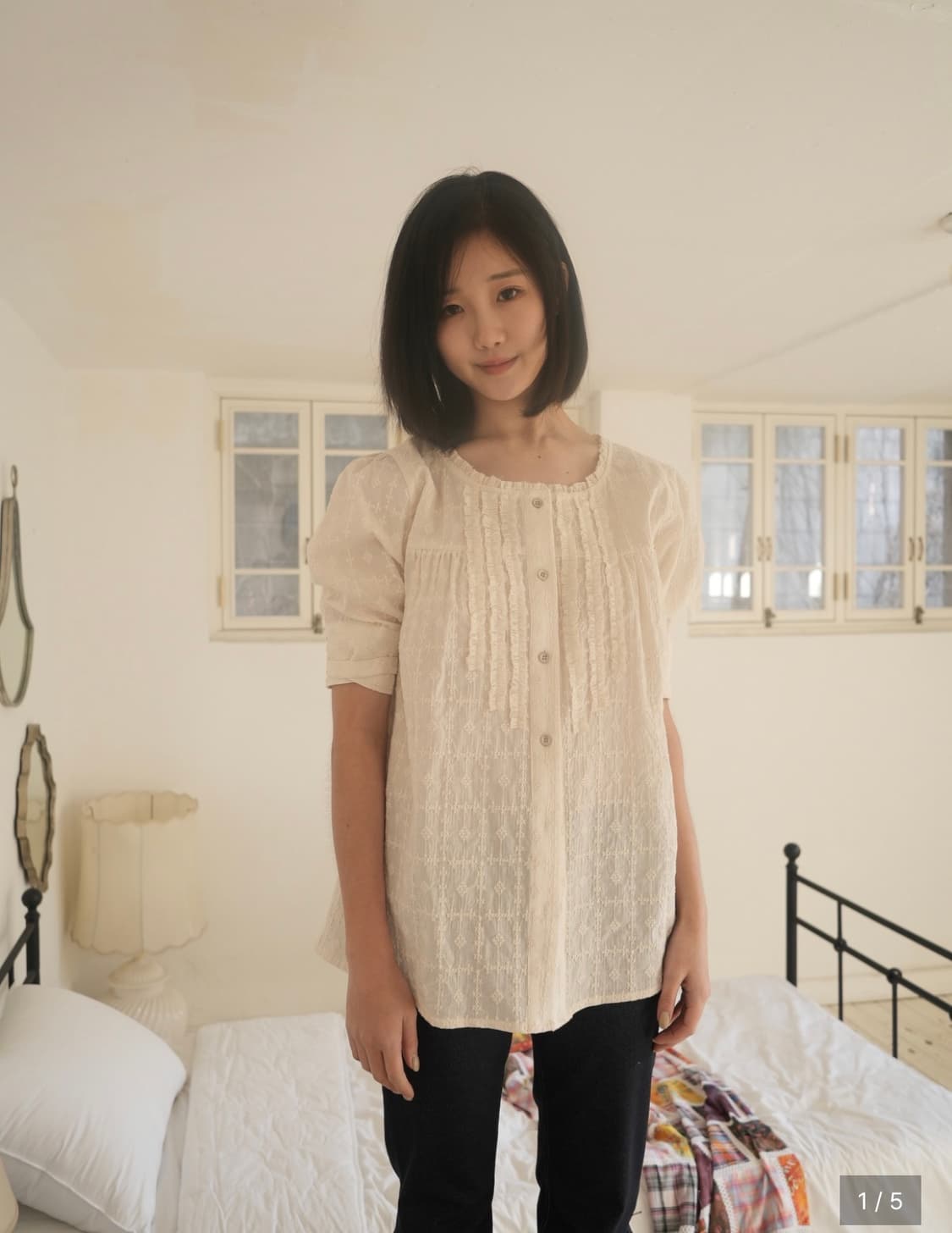 Momo blouse ivory ,Yinandyang in harmony 상품이미지1