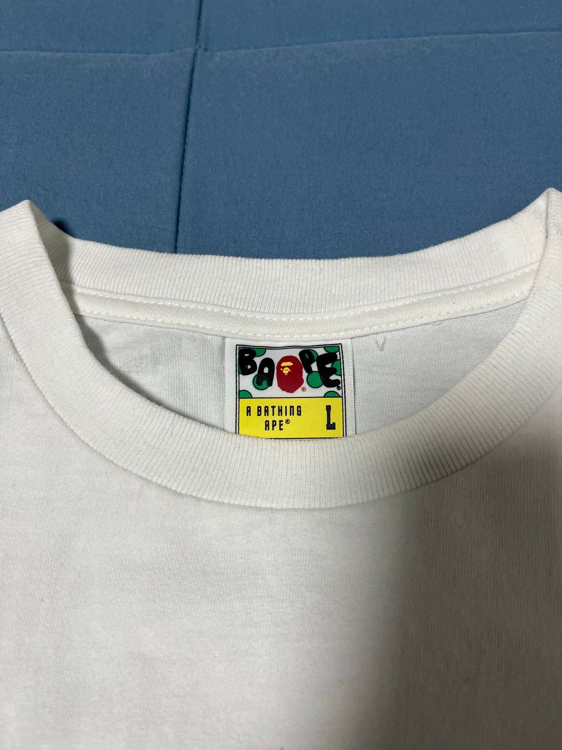 베이프 반팔 L 구성품 있음 상품이미지2