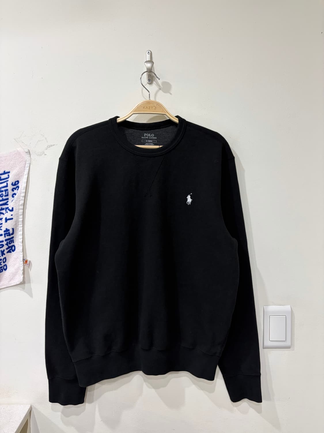 111. 폴로 맨투맨 상품이미지1