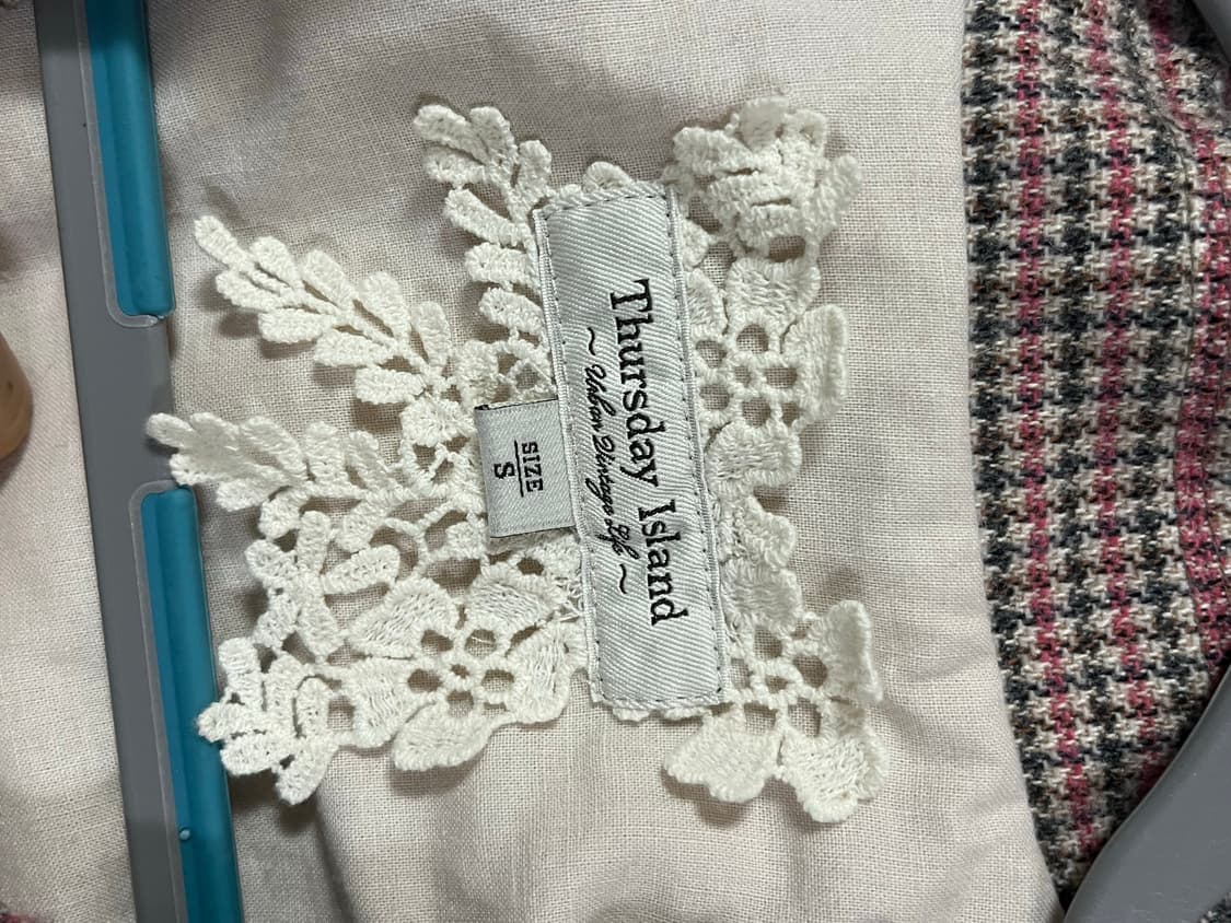 써스데이아일랜드 체크 크롭 자켓 S 상품이미지4