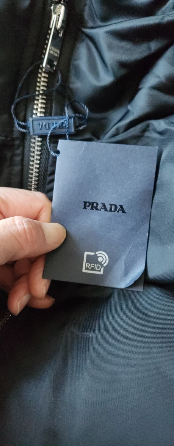 프라다 리나일론 후드 다운 재킷 블랙 새상품 상품이미지7