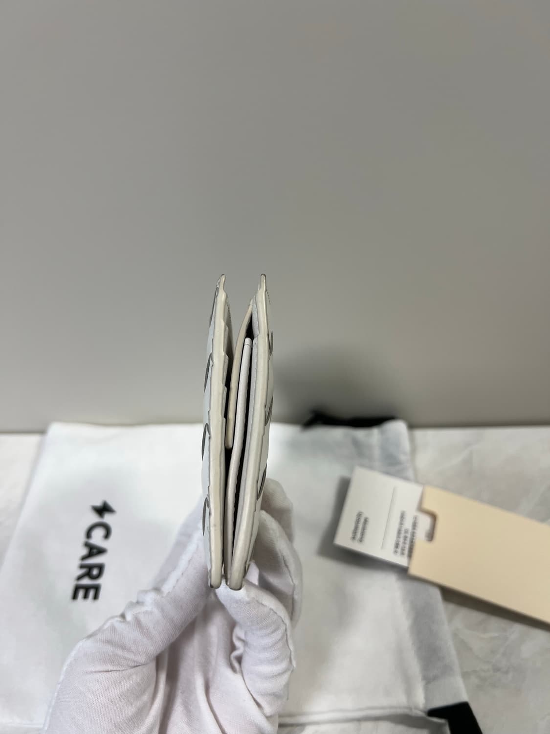 보테가베네타 인트레치아토 반지갑 상품이미지4