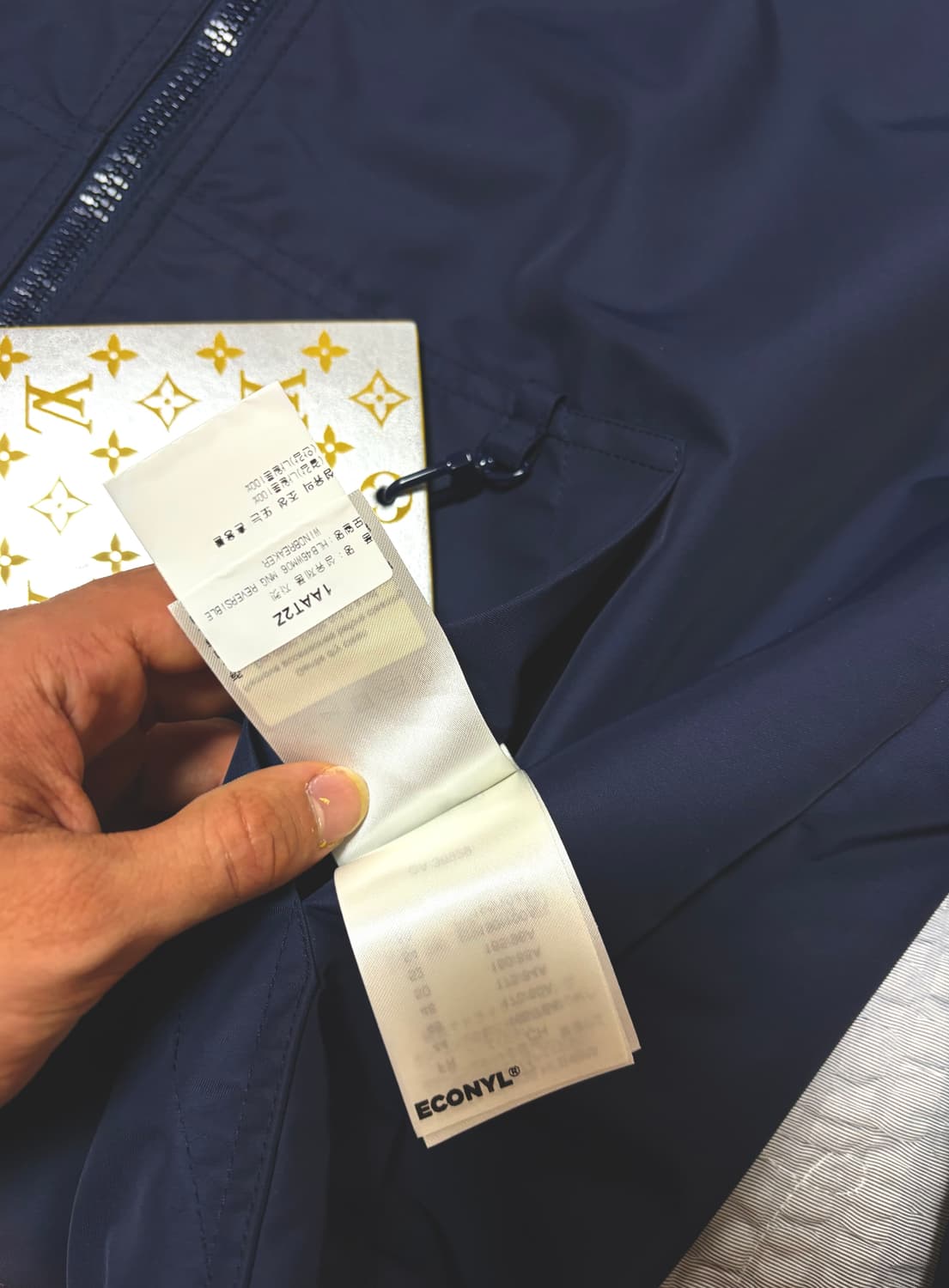 루이비통 리버서블 바람막이 상품이미지7