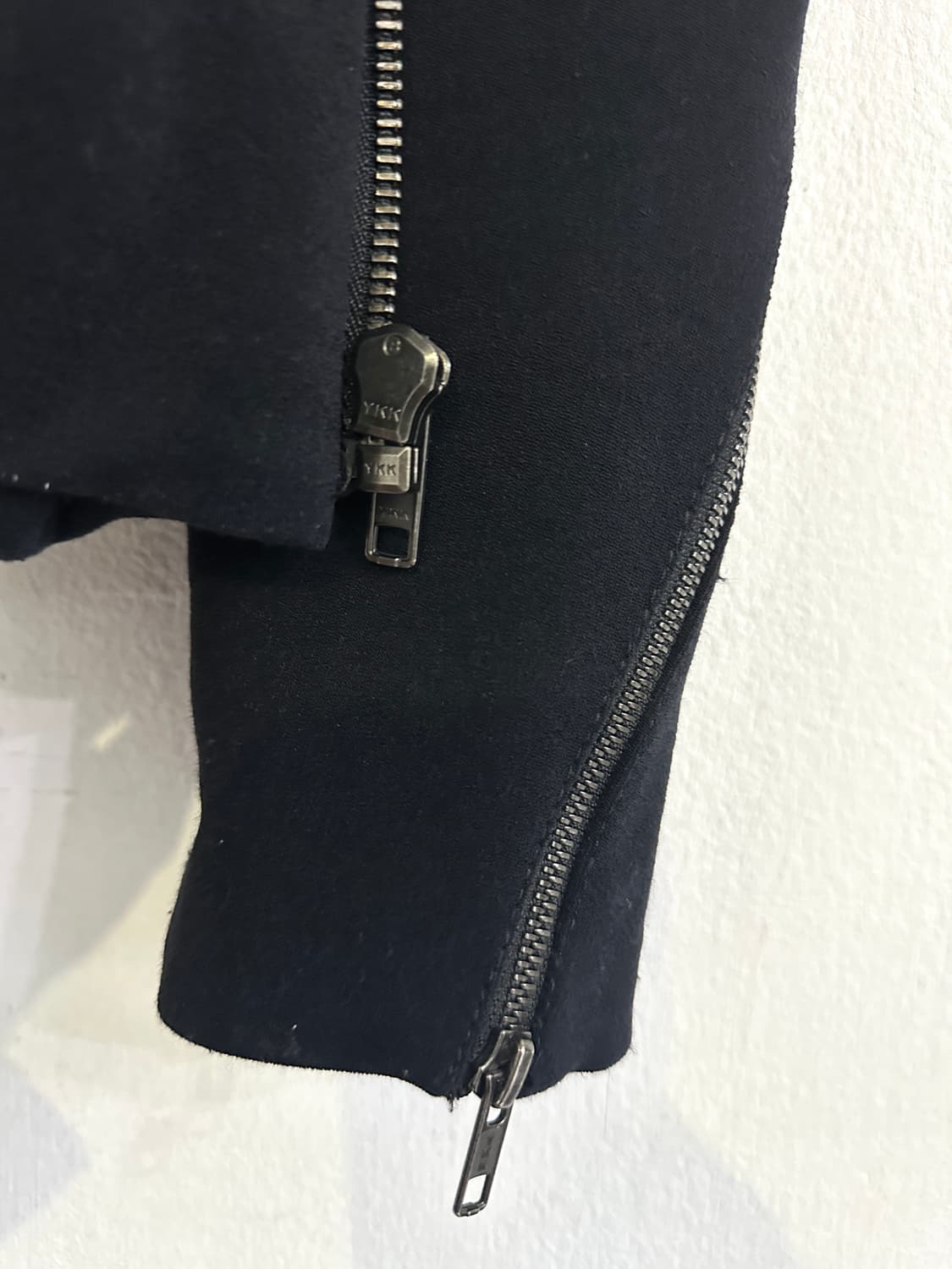 헬무트랭 사선 지퍼 램스킨 트리밍 크롭 자켓 상품이미지8