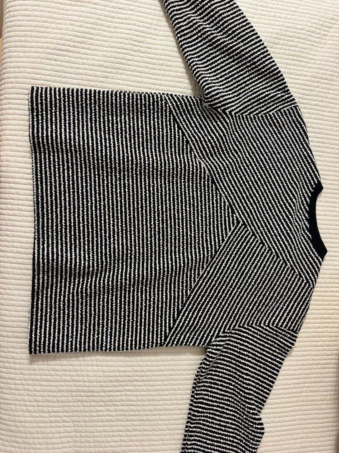 Waviness 롱슬리브 팝니다 상품이미지2