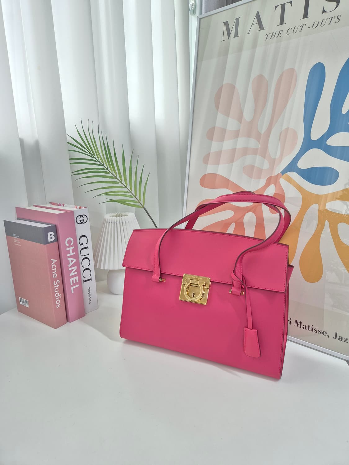 페라가모 간치니 핑크 금장 숄더백 상품이미지1