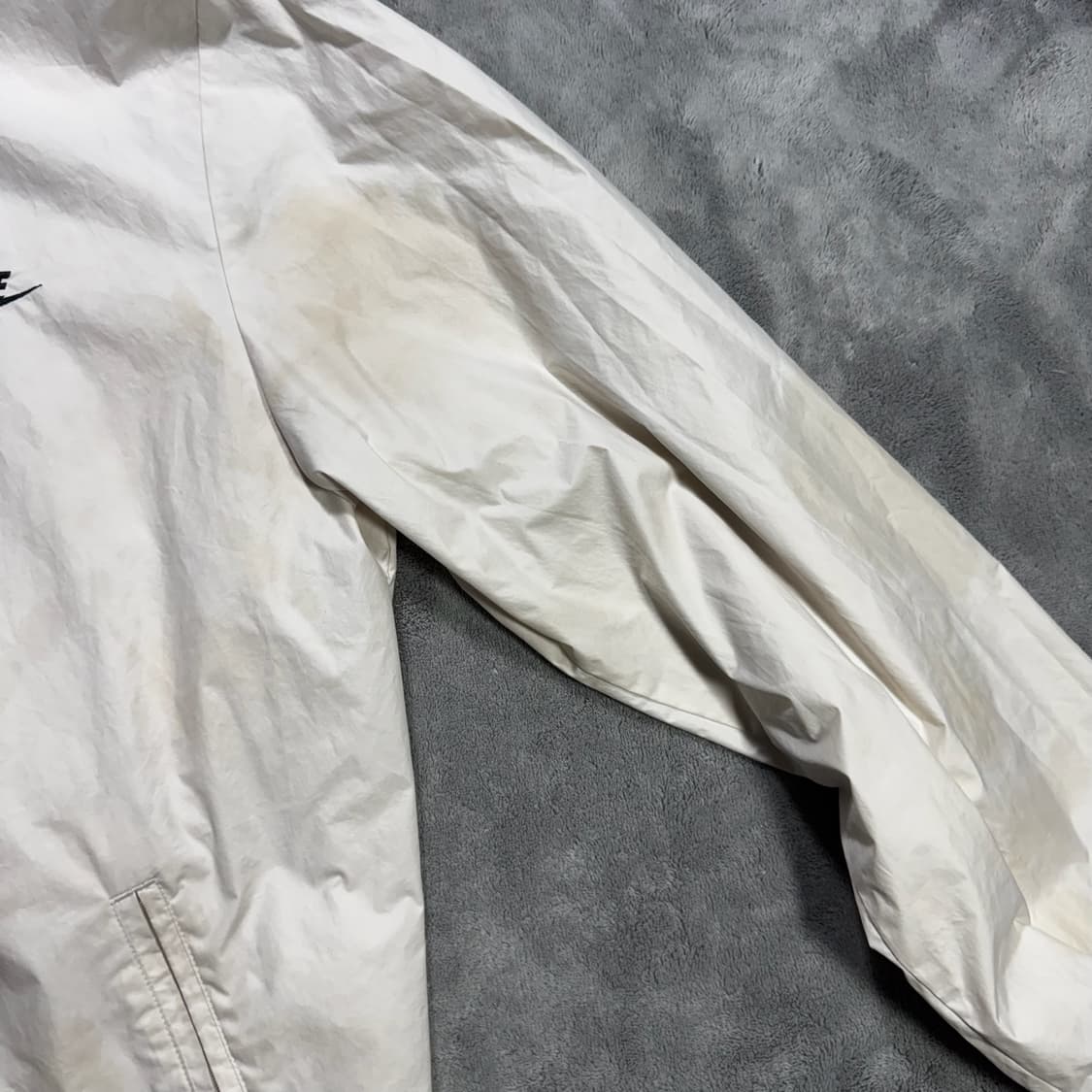 나이키 빅로고 바람막이 아이보리 상품이미지4