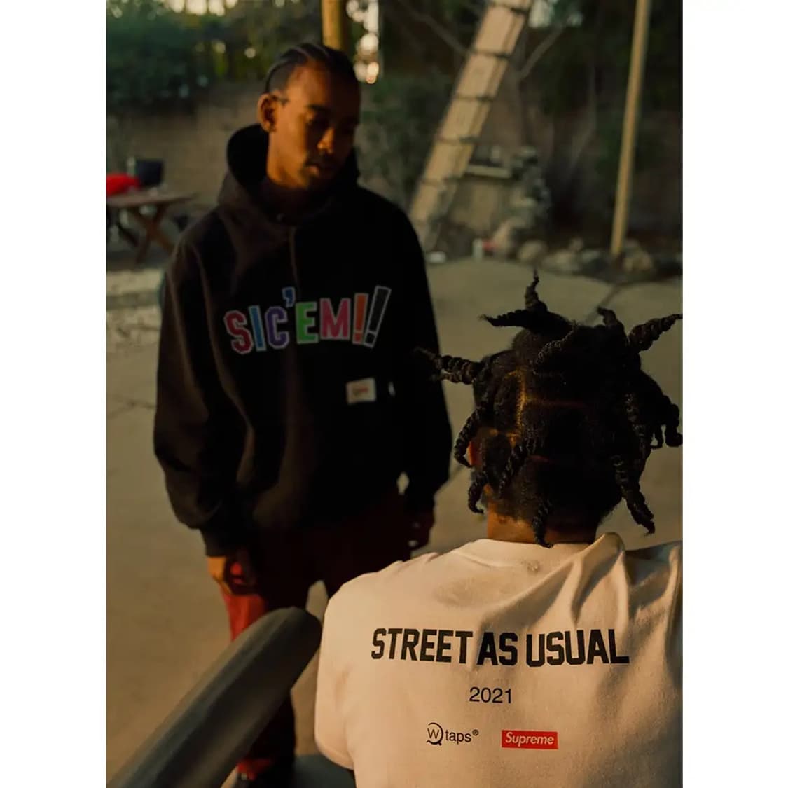 슈프림 X 더블탭스 sic’em!! 후드 블랙 L 상품이미지1