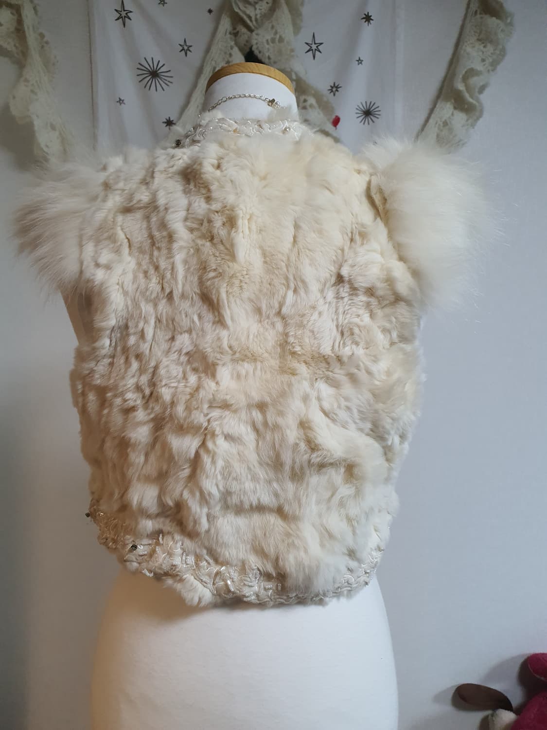 [갸루] 아이보리 퍼 베스트 레이스 장식 여우털 토끼털 상품이미지3