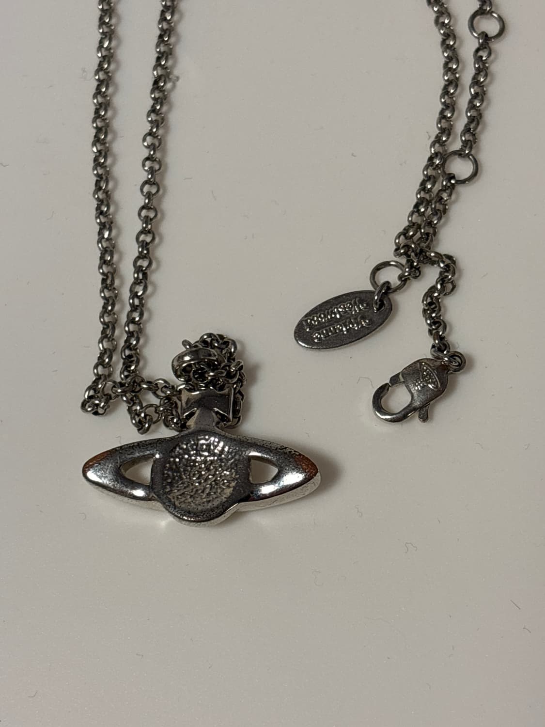 비비안웨스트우드 미니 바스 릴리프 팬던트 실버 상품이미지3