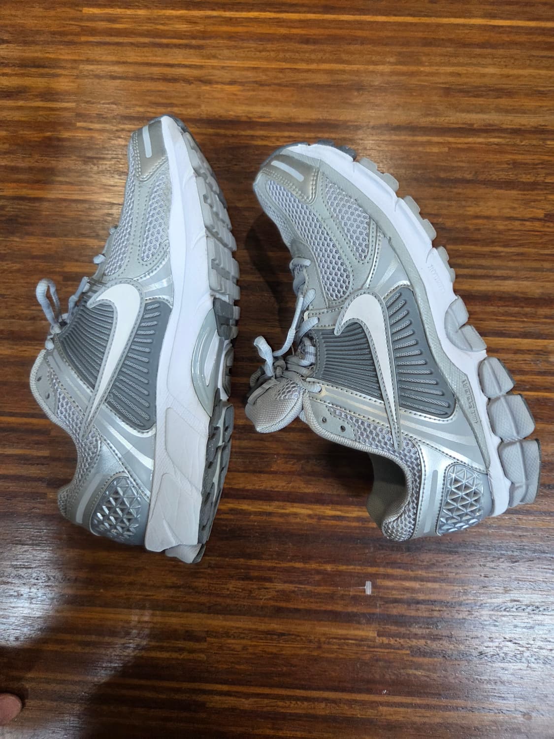 나이키 줌 보메로 5 265 상품이미지1