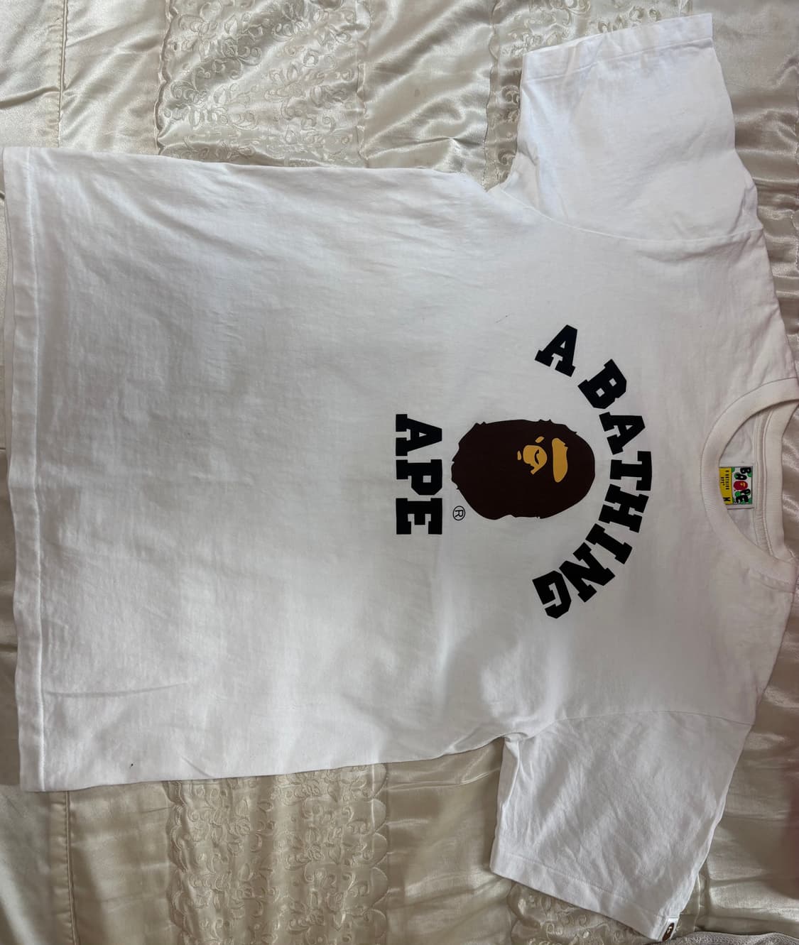 베이프 컬리지 티셔츠 상품이미지2