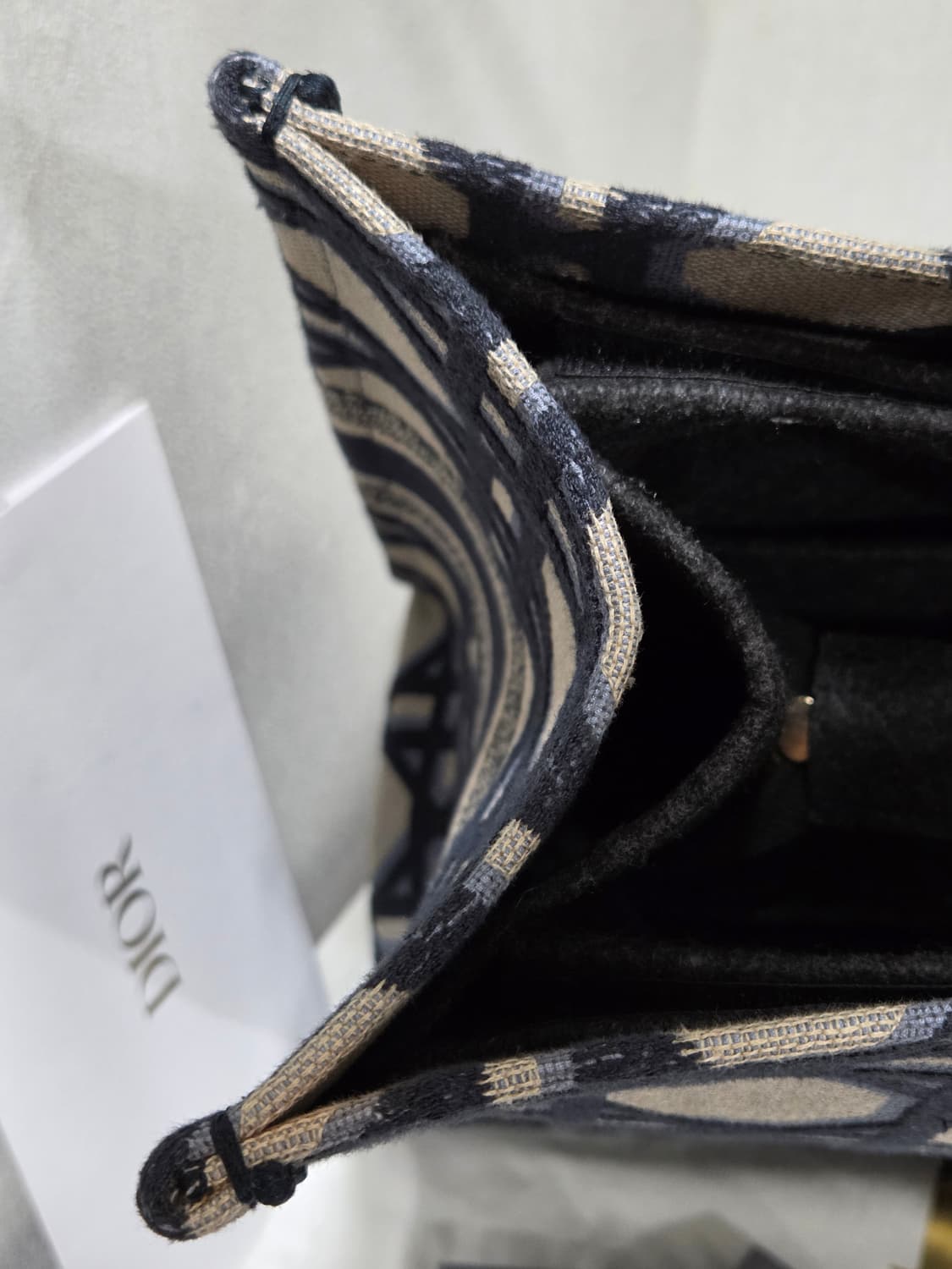 [새상품급, 한정판] 디올 오블리크 북 토트 백 L Size 상품이미지6