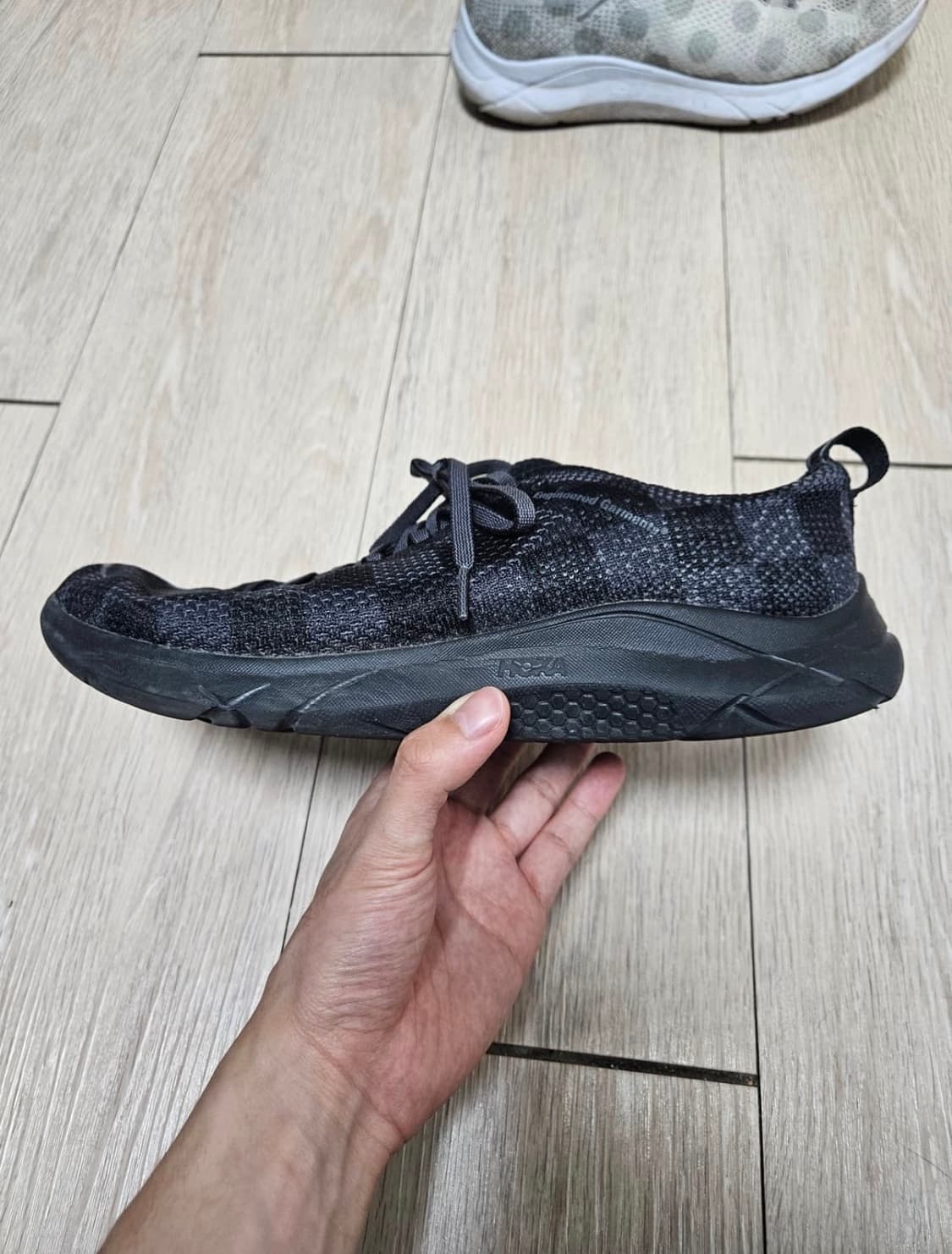 Hoka one one x 앤지니어드가먼츠 후파나 블랙 265 상품이미지2