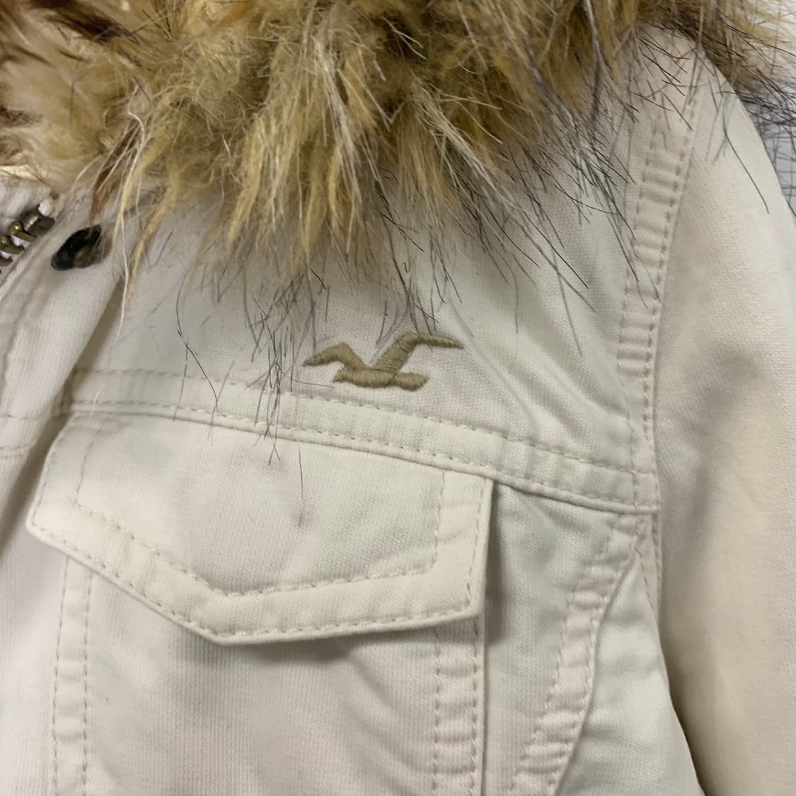 홀리스터 y2k 와투케 화이트 퍼 후드 자켓 상품이미지5