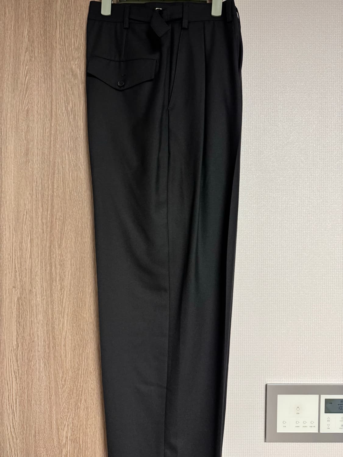 아트이프액츠 리버스 울 투턱 팬츠 블랙 S 상품이미지2