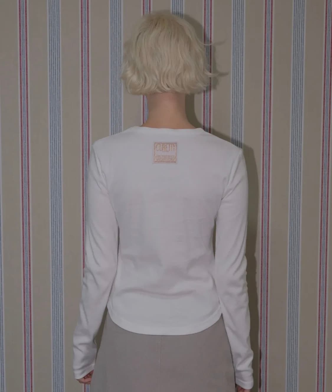 화이트 롱슬리브 상품이미지2