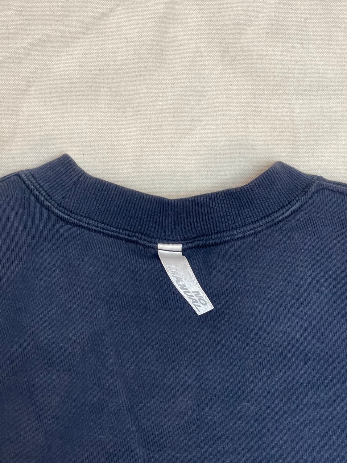 노메뉴얼 맨투맨 상품이미지8