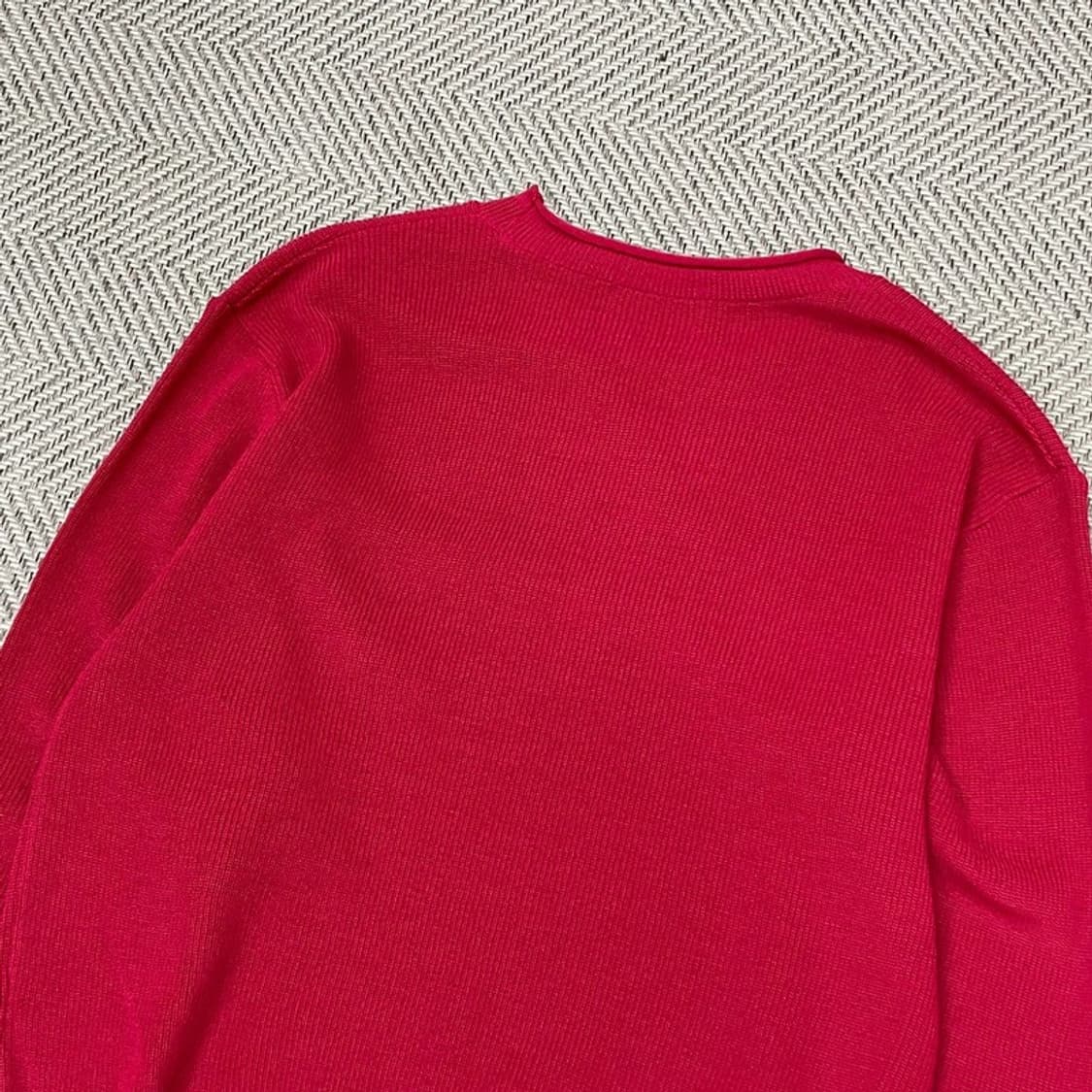 발렌티노 로고 자수 니트 v0462 상품이미지4