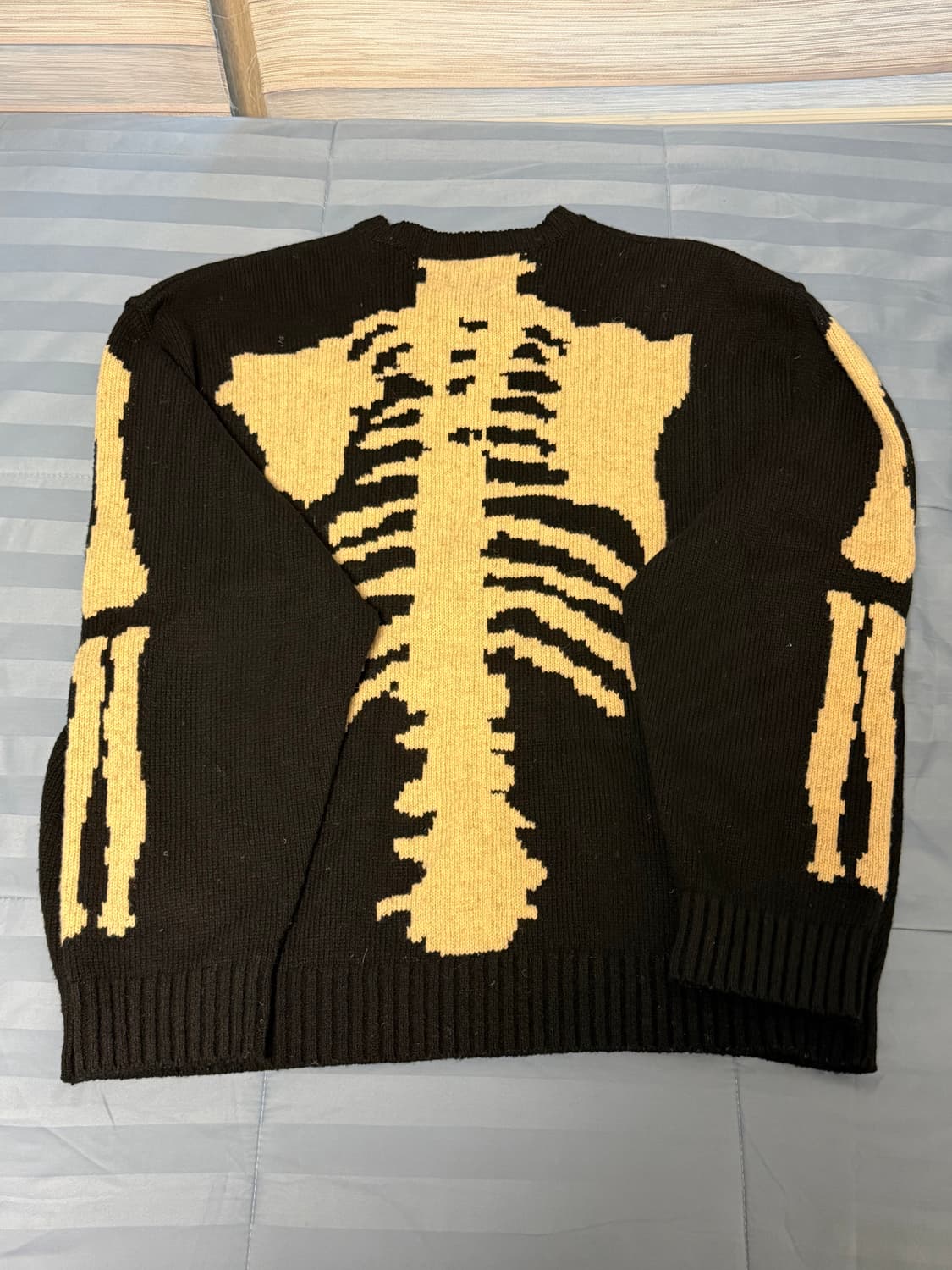 캐피탈 본 니트 1 사이즈 상품이미지1