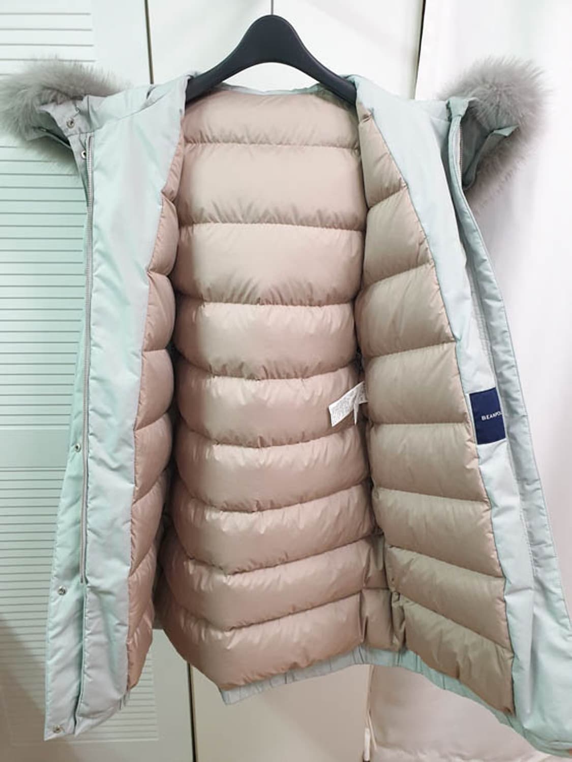 빈폴 레이디스 라이트 그린 A라인 폭스퍼 소피 다운 패딩 상품이미지6