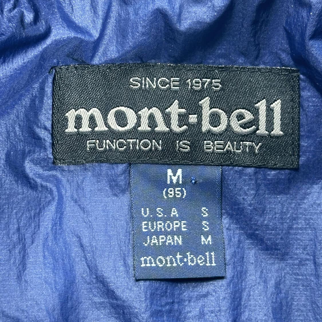 몽벨 마운틴 포켓 네이비 바람막이 자켓 (M) 상품이미지6