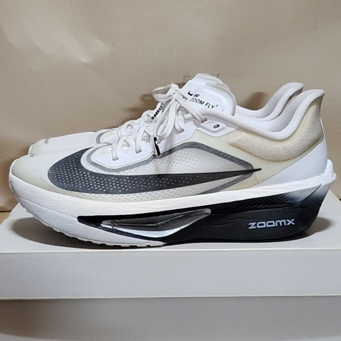 나이키 280 줌플라이6 화이트 스모크 그레이 상품이미지1